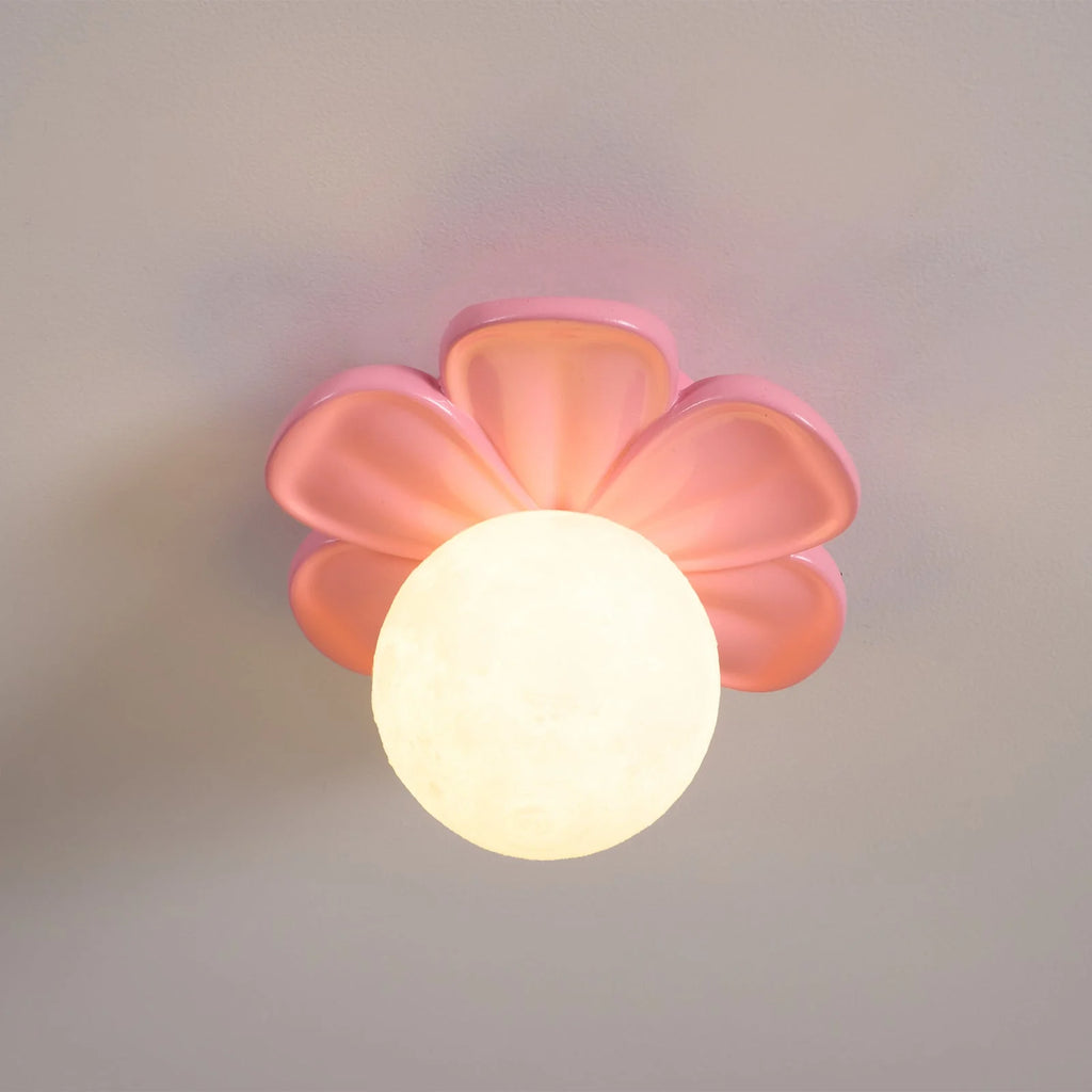 Ceiling Lamp | Resin Bloom Design & Integrated LED | 20 cm Diameter