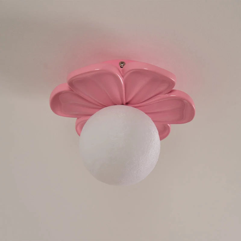 Ceiling Lamp | Resin Bloom Design & Integrated LED | 20 cm Diameter