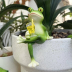 Climbing Frog Figurine | Hand-Painted & Weather-Resistant Resin