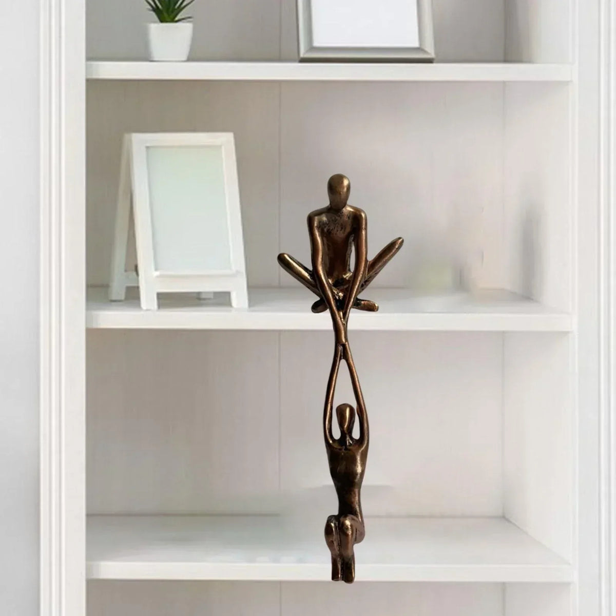 Decorative Figurine | Resin Love & Balance Design | 20.5 cm Height