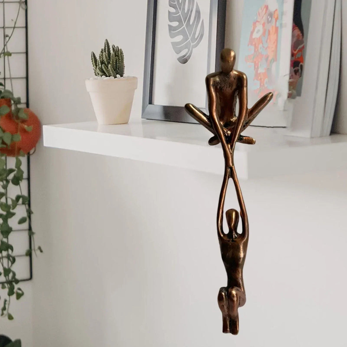 Decorative Figurine | Resin Love & Balance Design | 20.5 cm Height