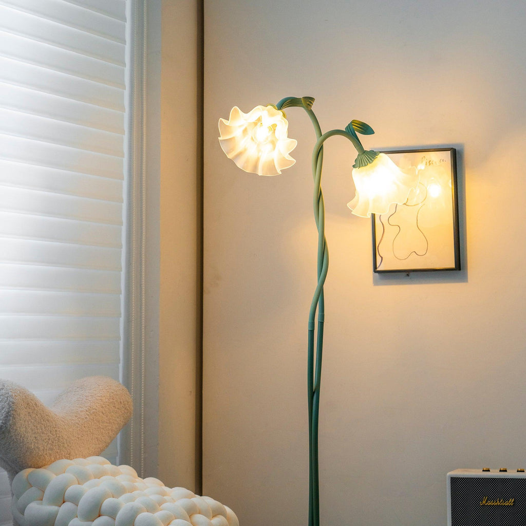 Floor Lamp | Floral Sculptural Design & Green Matte Metal