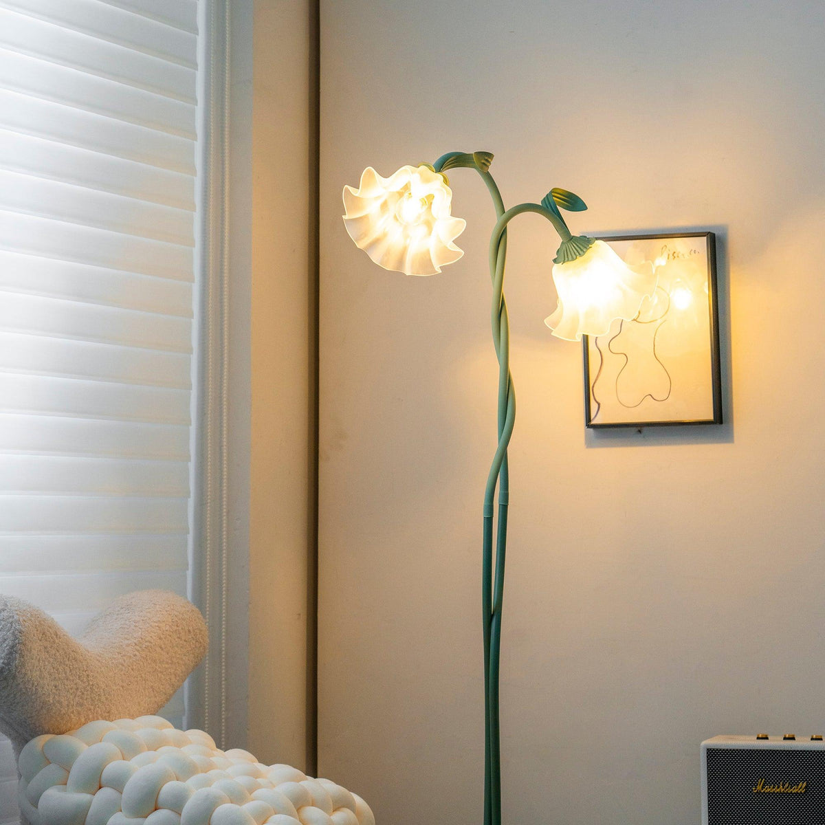 Floor Lamp | Floral Sculptural Design & Green Matte Metal