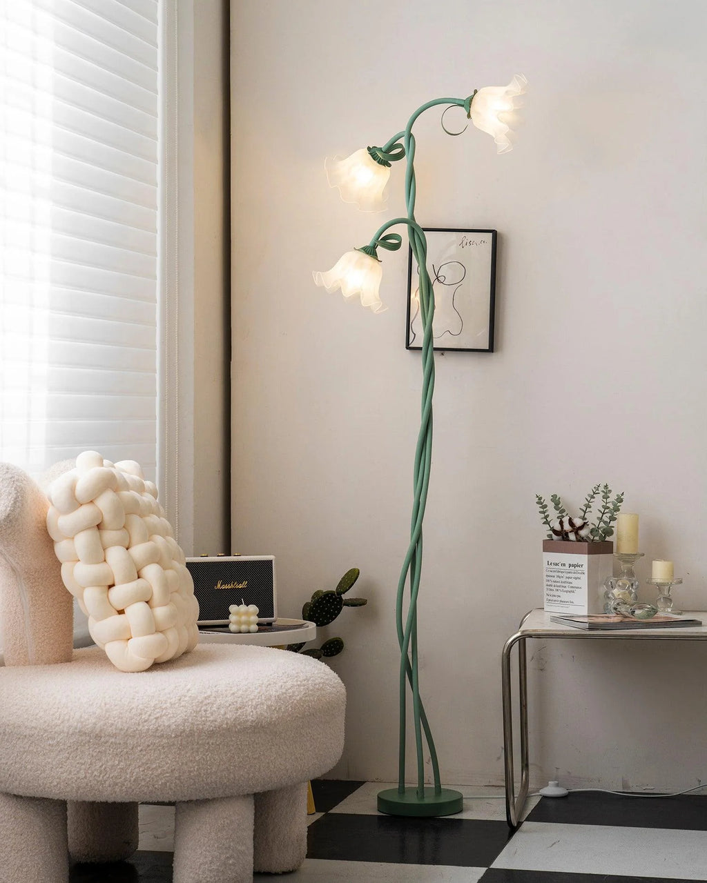 Floor Lamp | Floral Sculptural Design & Green Matte Metal