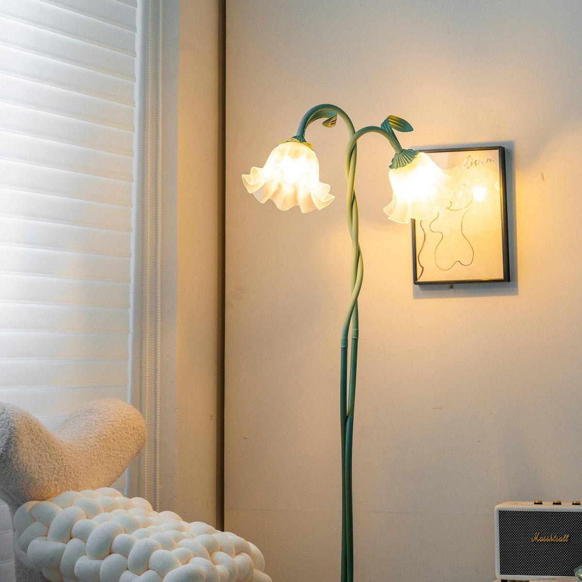 Floor Lamp | Floral Sculptural Design & Green Matte Metal