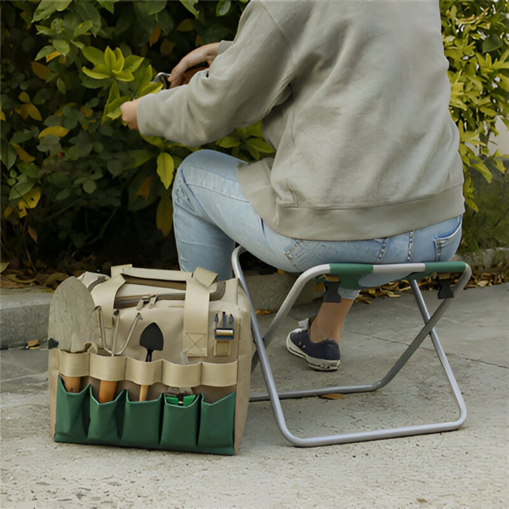 Garden Tool Set with Foldable Mechanism