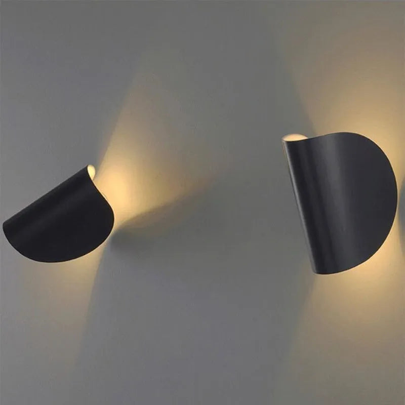Indoor Wall Lamp | Metal LED Bulb Included
