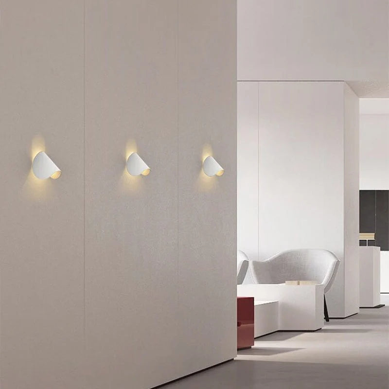 Indoor Wall Lamp | Metal LED Bulb Included