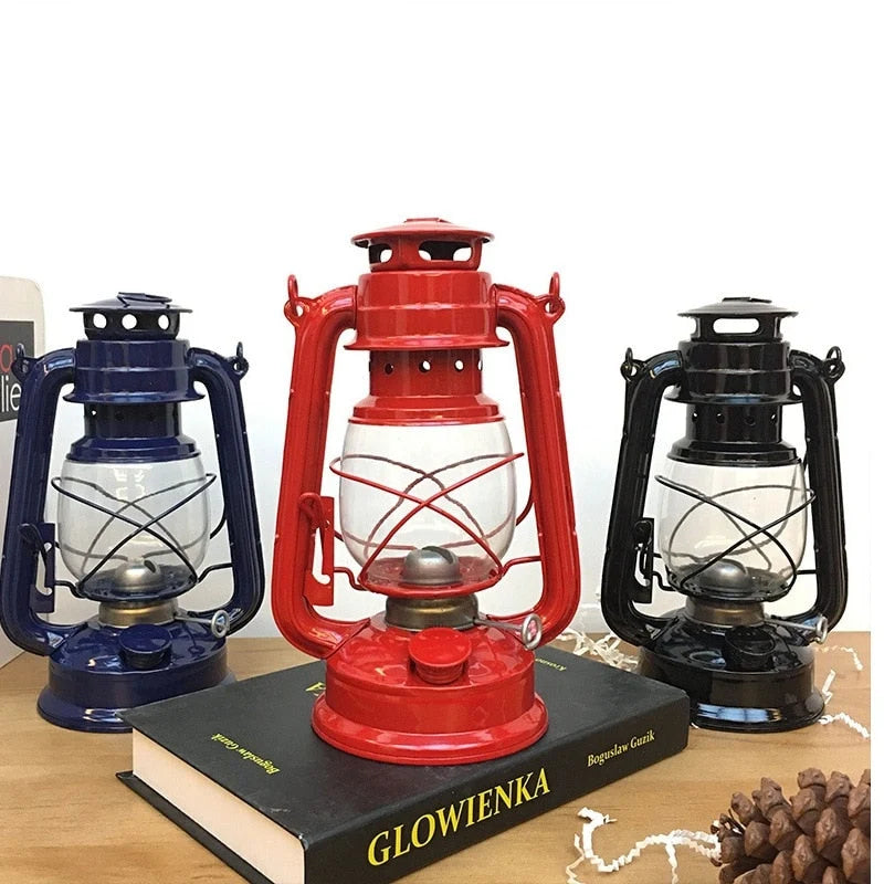 Kerosene Lantern | Weatherproof Metal & Traditional Design | Sizes M & L