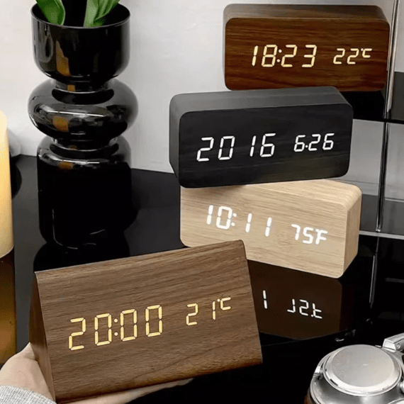 LED Clock with Voice Control