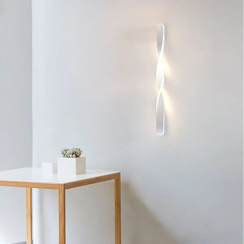 LED Wall Light | Curved Dimmable Warm White
