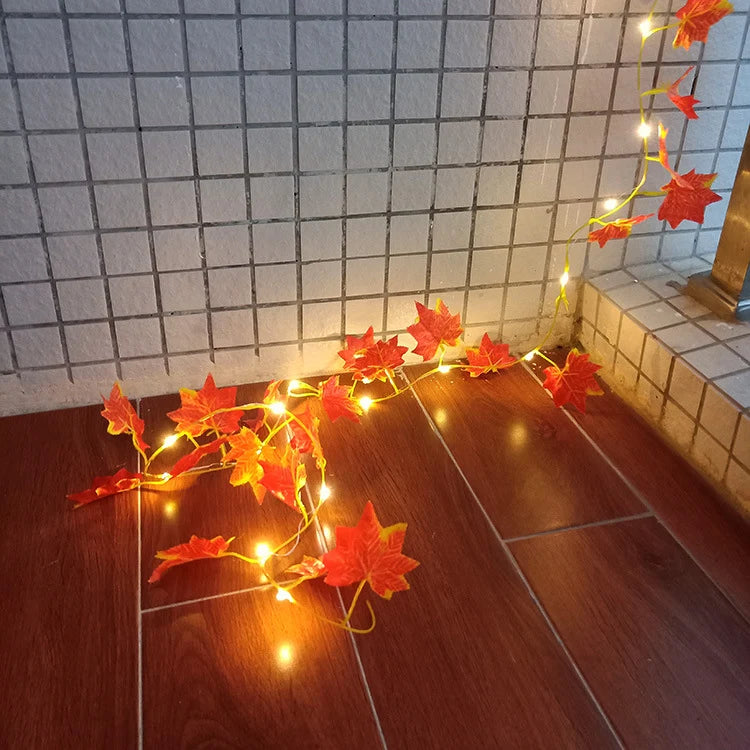 Lighted Garland | Maple Leaf Ornaments & Warm White LEDs | 200–1000 cm