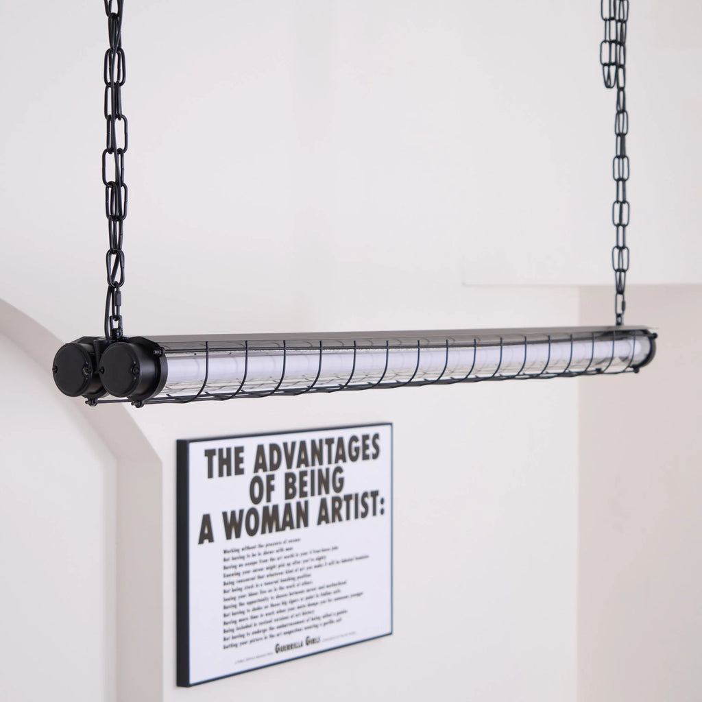 Linear Pendant Light | Integrated LED & Adjustable Suspension | 123 cm