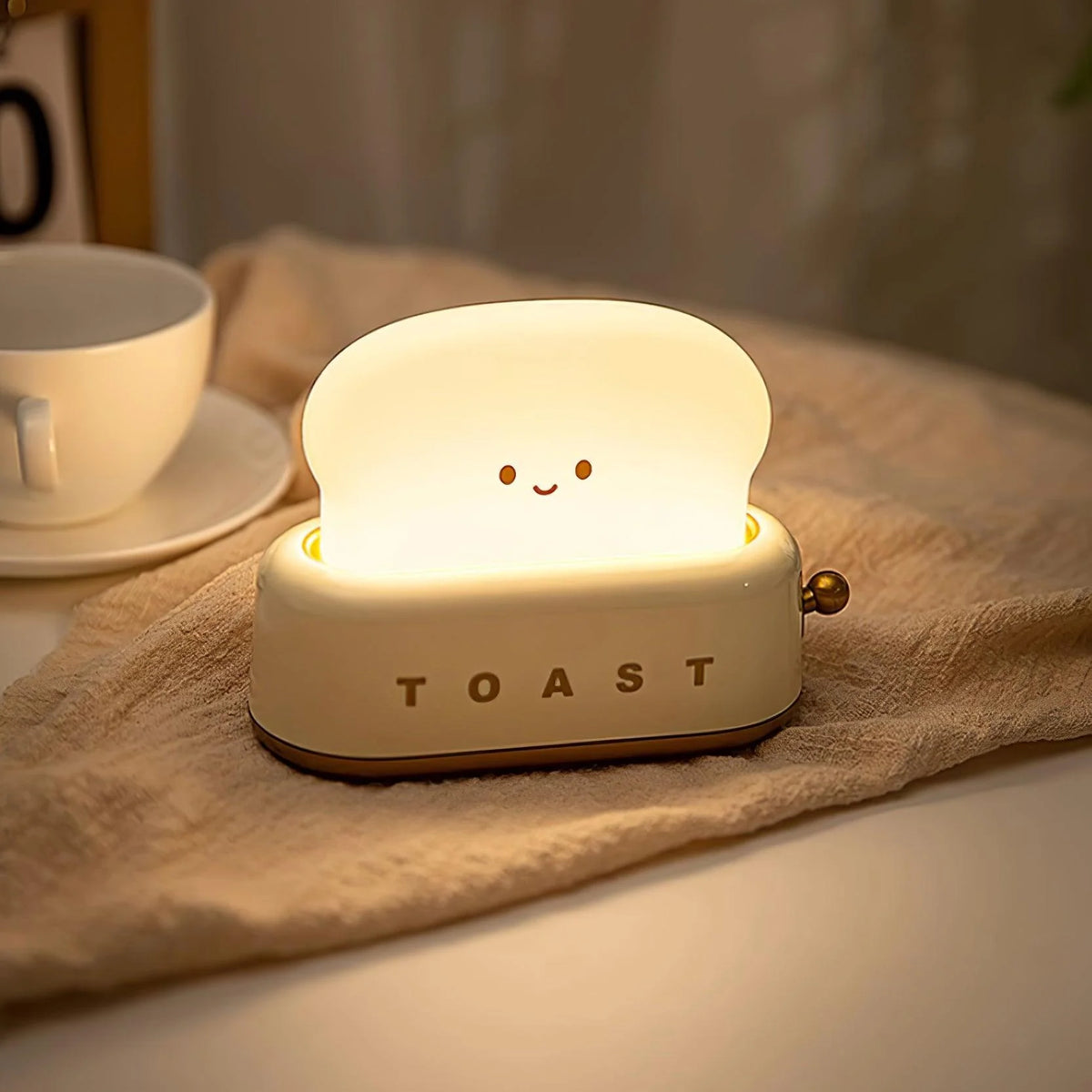 Night Light | Toaster-Shaped Warm 3000K & Adjustable Brightness