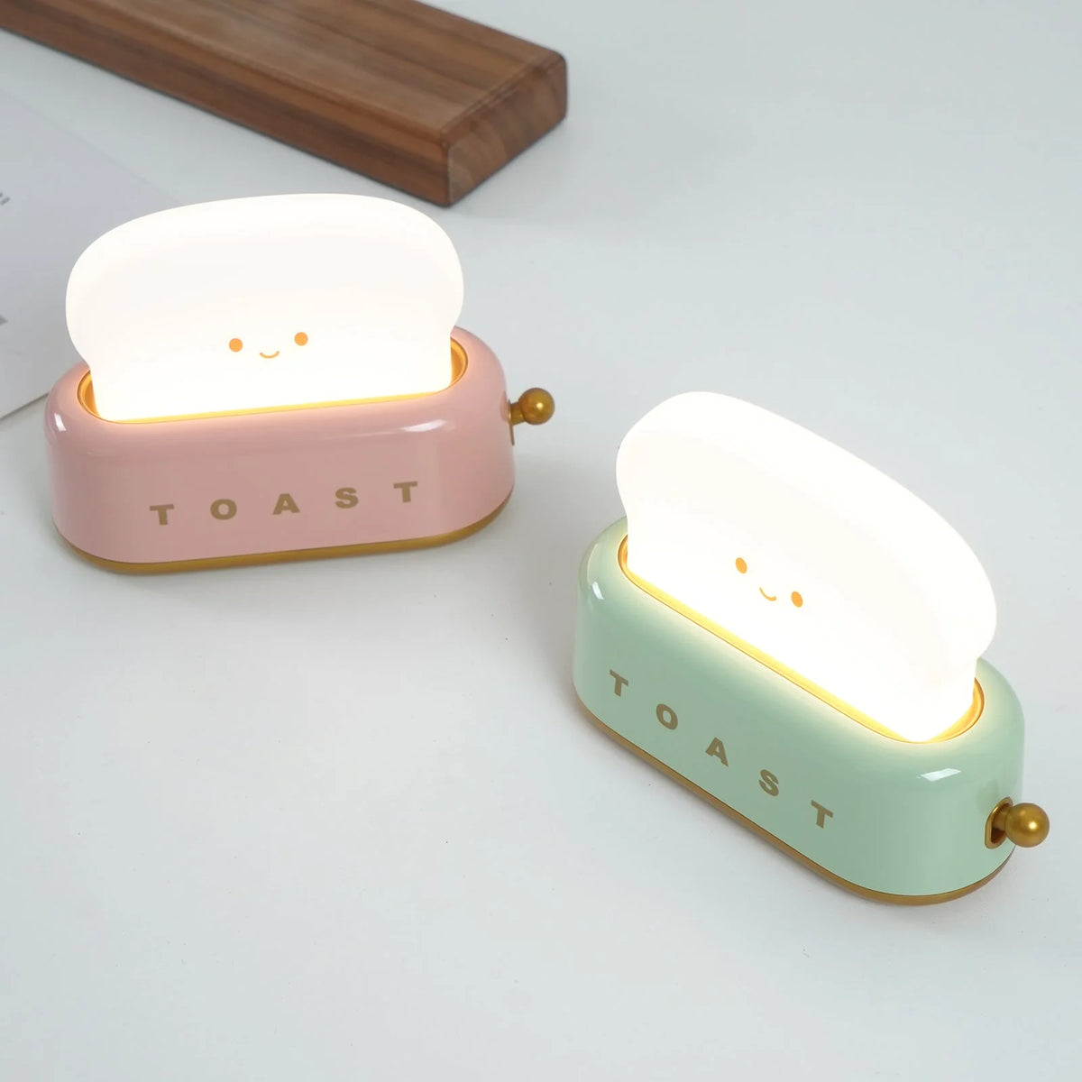 Night Light | Toaster-Shaped Warm 3000K & Adjustable Brightness