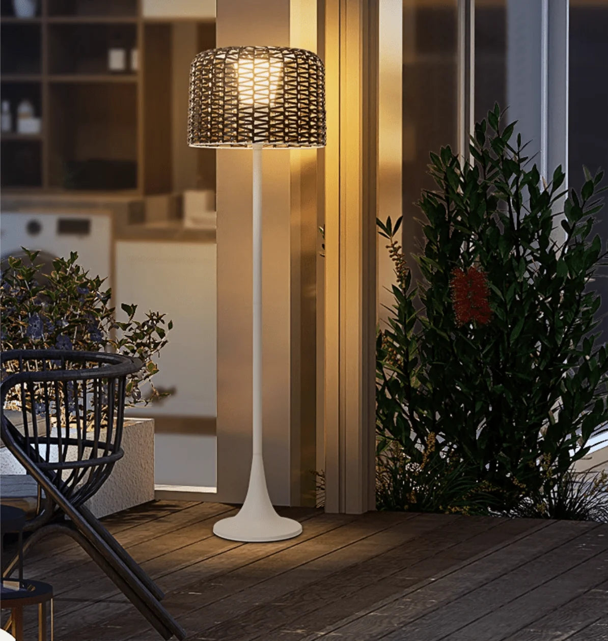 Outdoor Floor Lamp | Woven Shade & Warm LED | IP65 Waterproof