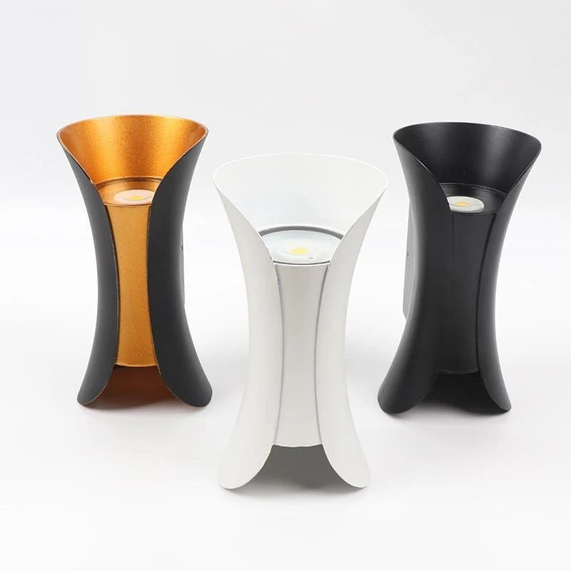 Outdoor Wall Lamp | Integrated LED & IP65 Weather-Resistant