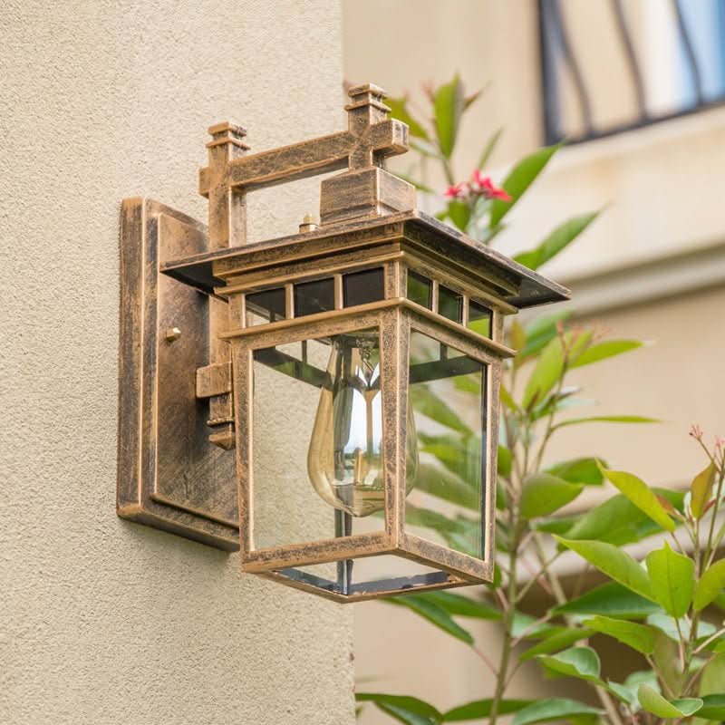 Outdoor Wall Light | Adjustable Head & IP44 | E27 Socket