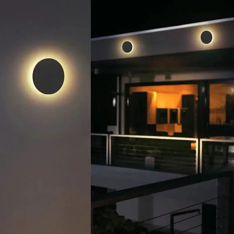 Outdoor Wall Light | Integrated LED & IP65 Weatherproof