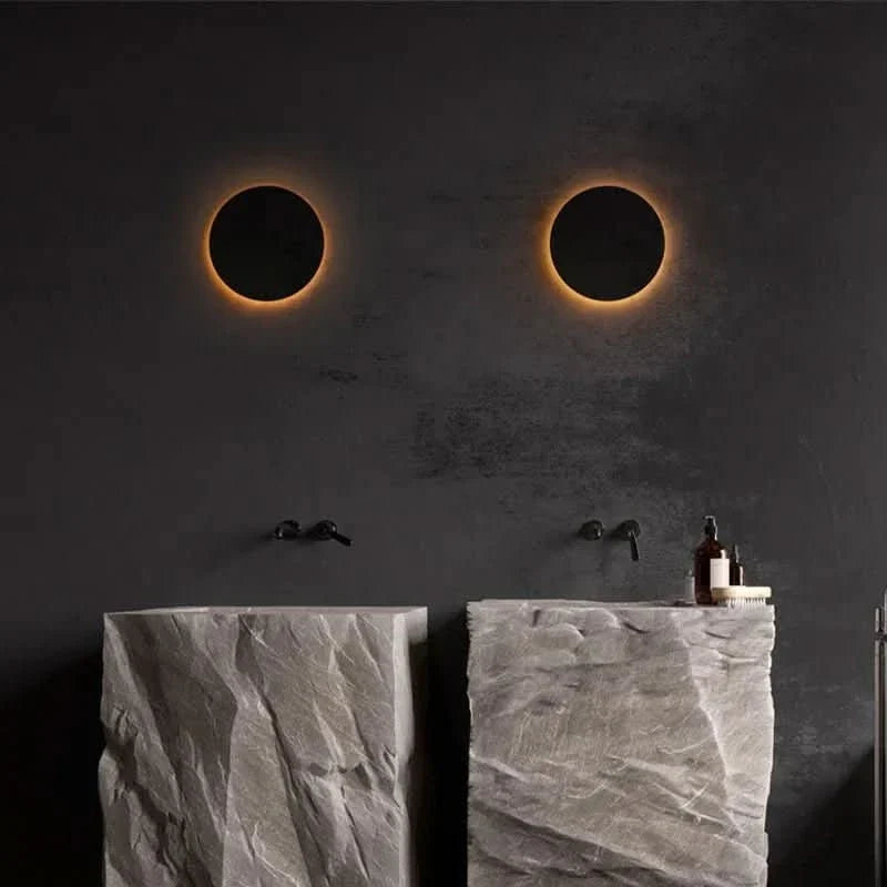 Outdoor Wall Light | Integrated LED & IP65 Weatherproof