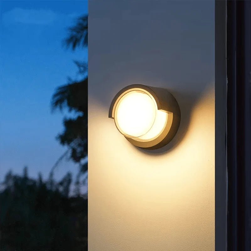 Outdoor Wall Light | Motion Sensor & Warm White LED