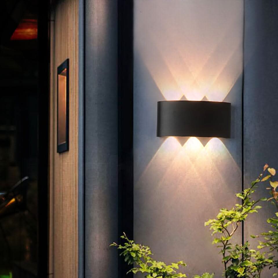 Outdoor Wall Light with Aluminum Housing