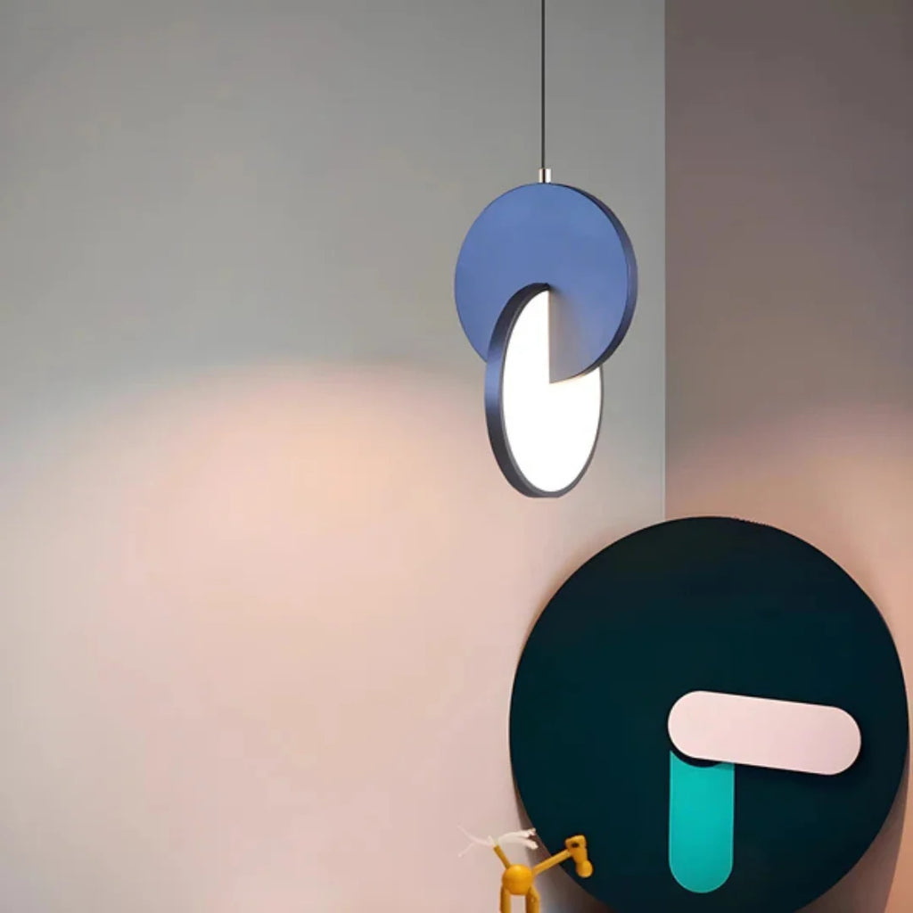 Pendant Lamp | Aluminum & Integrated Energy-Efficient LED | Small & Large
