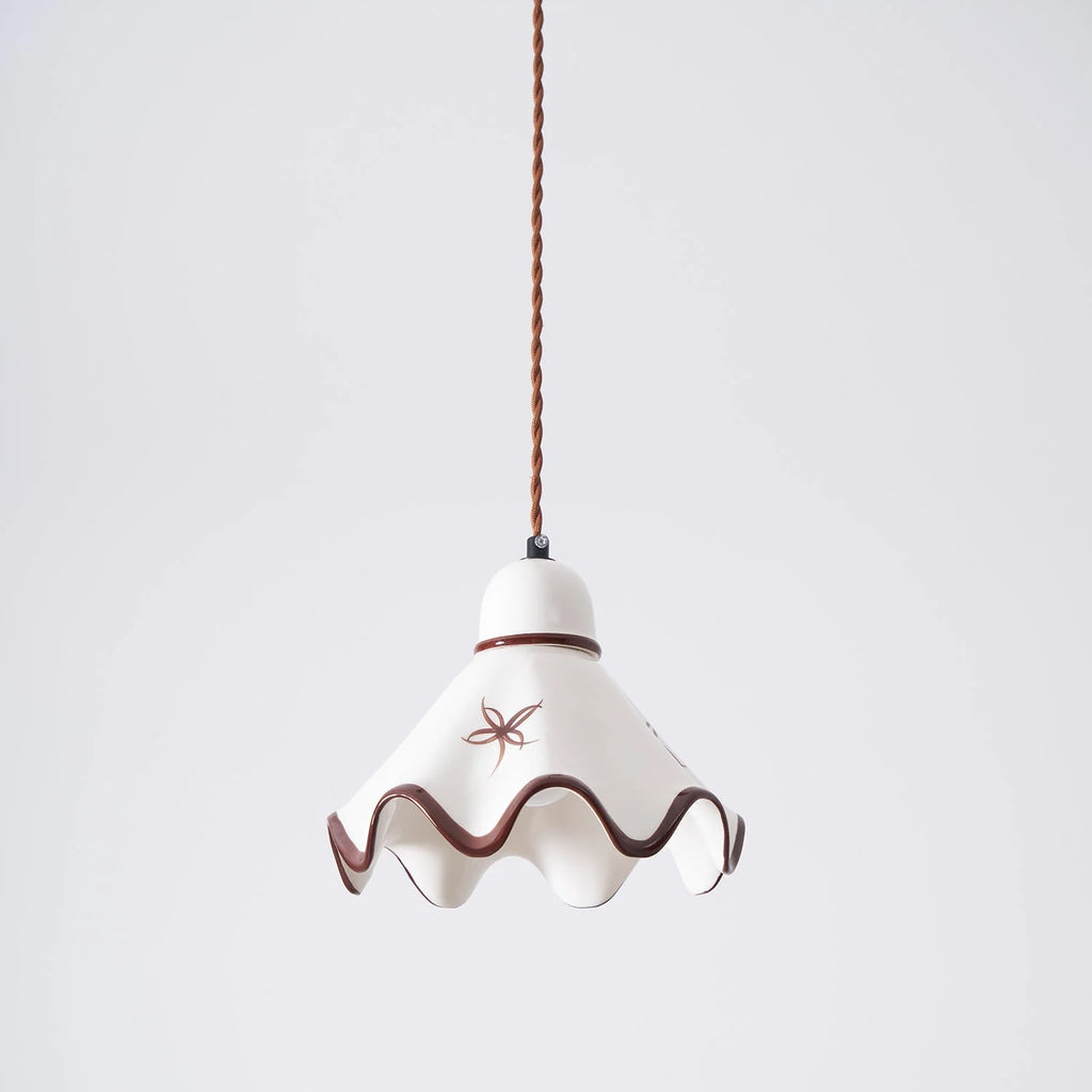 Pendant Lamp | Wavy Ceramic Shade & Metal Accents | 150 cm Adjustable Cord