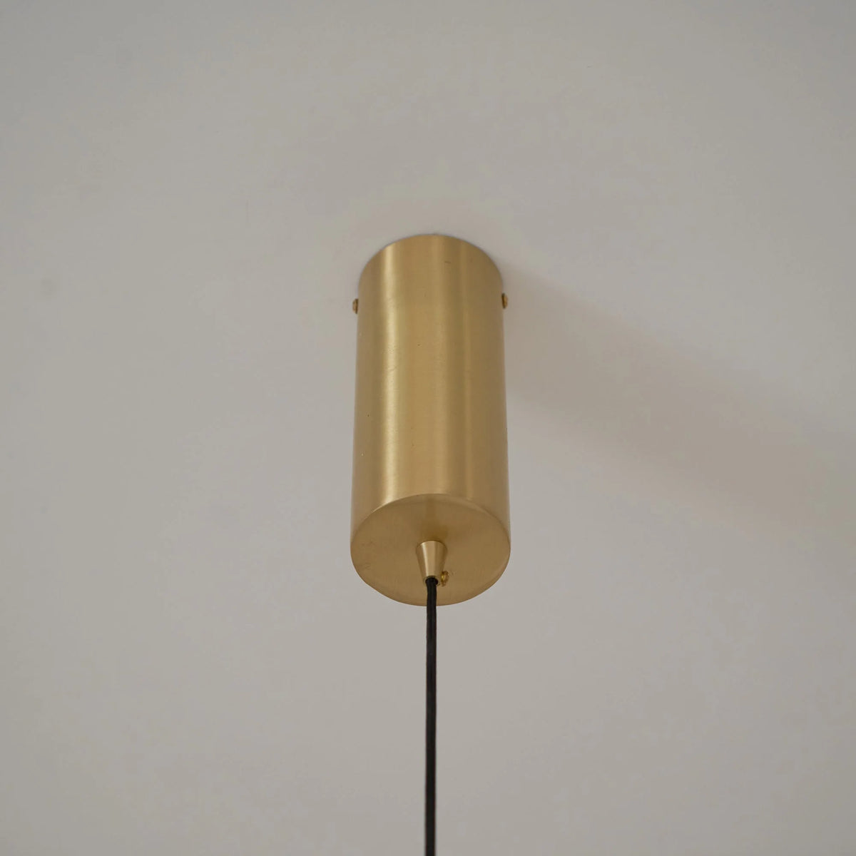 Pendant Light | Alabaster Shade, Brass Body & Integrated LED | 120/150 cm