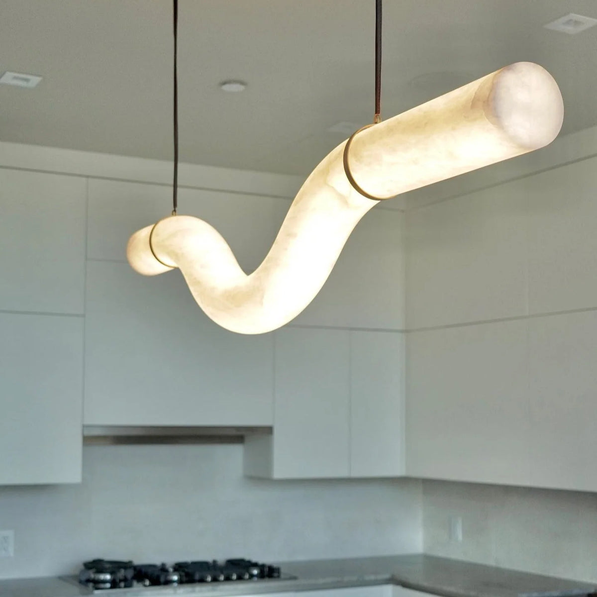 Pendant Light | Alabaster Shade, Brass Body & Integrated LED | 120/150 cm