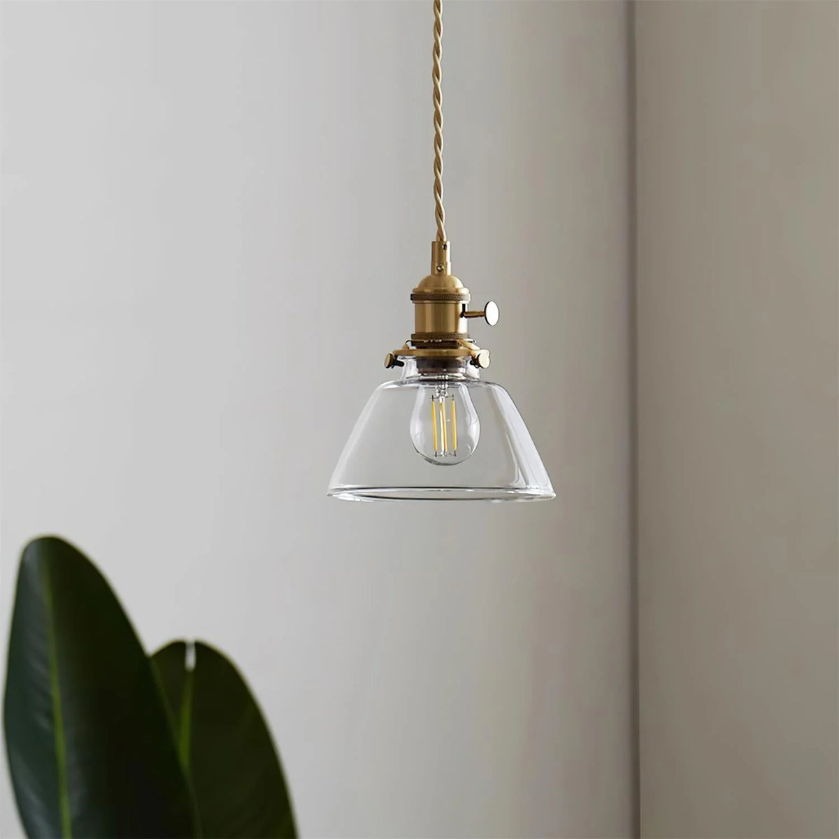 Pendant Light | Clear Glass Shade & Brass Finish | 150 cm Adjustable Wire