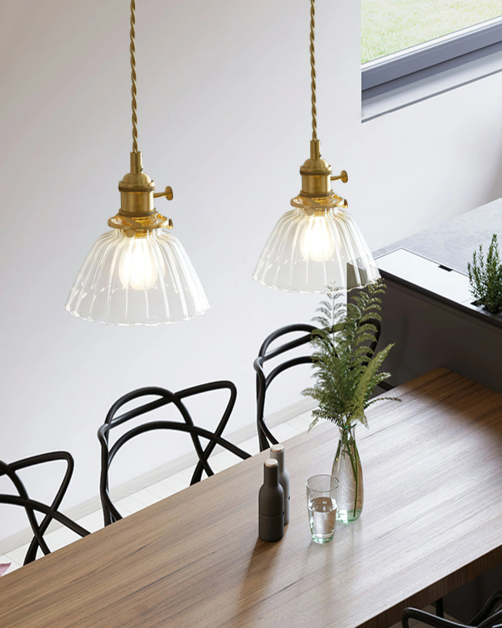 Pendant Light | Clear Glass Shade & Brass Finish | 150 cm Adjustable Wire