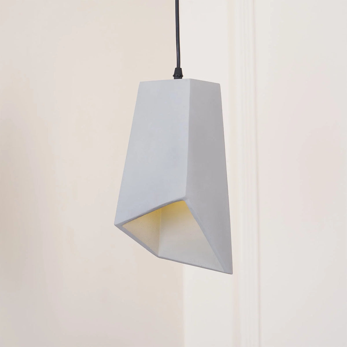 Pendant Light | Industrial Cement & E26/E27 Socket | 140 cm Cable