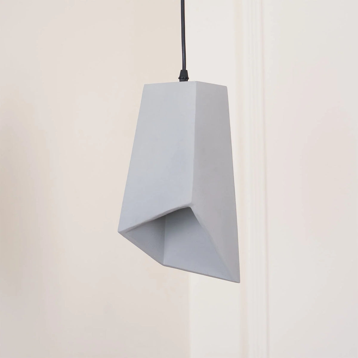 Pendant Light | Industrial Cement & E26/E27 Socket | 140 cm Cable