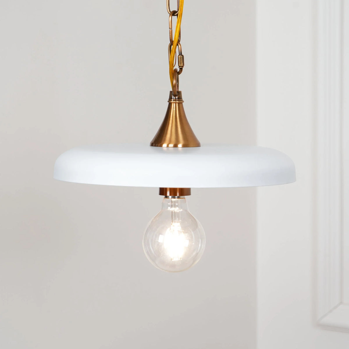 Pendant Light | Metal Shade & Adjustable Chain | 30–50 cm