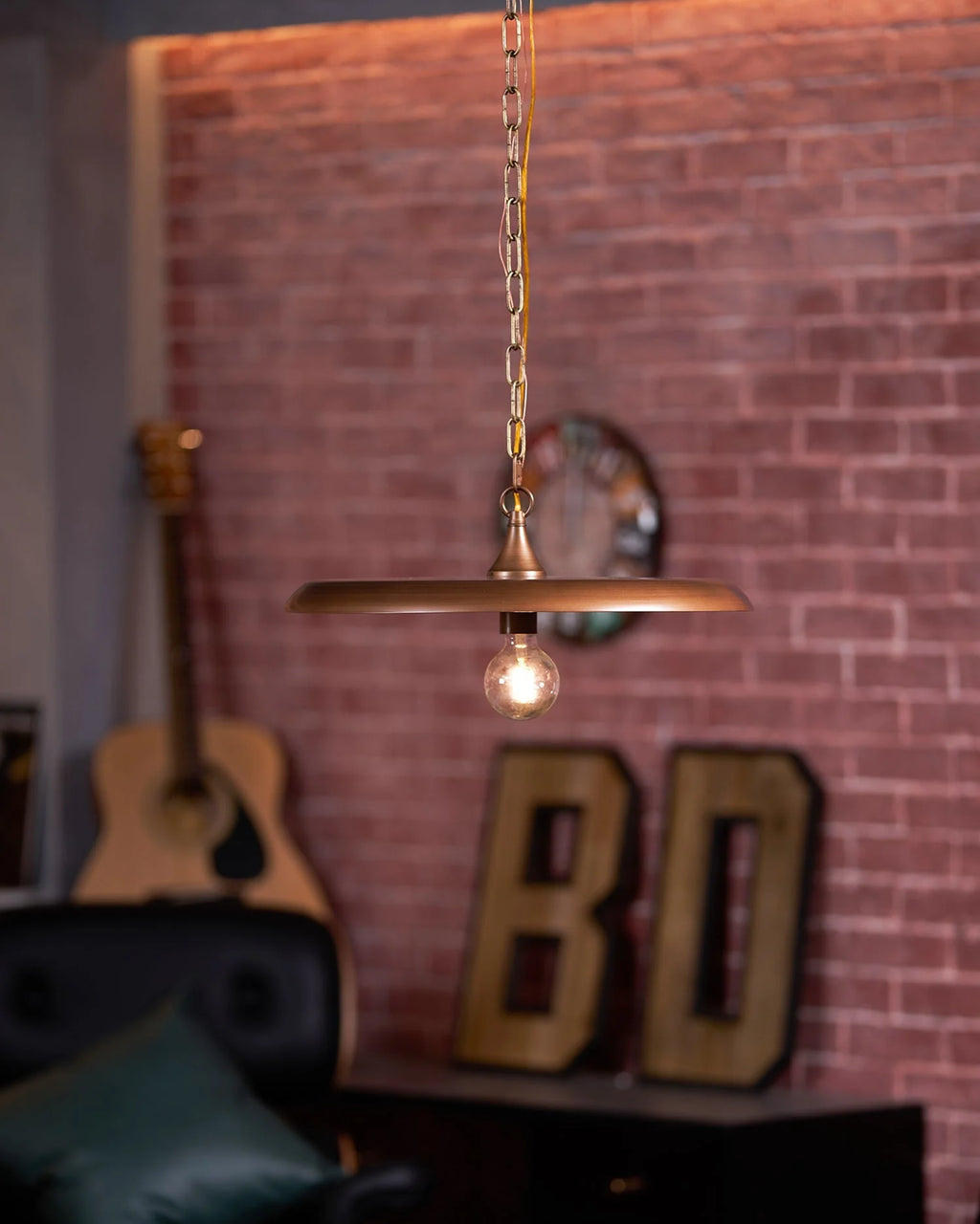 Pendant Light | Metal Shade & Adjustable Chain | 30–50 cm