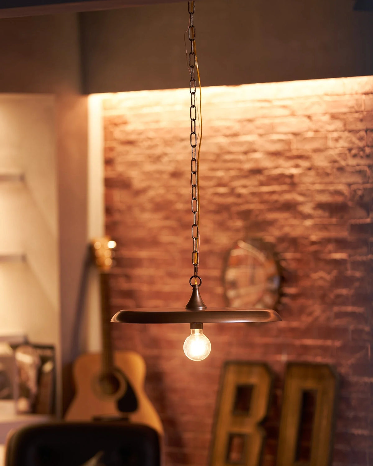 Pendant Light | Metal Shade & Adjustable Chain | 30–50 cm