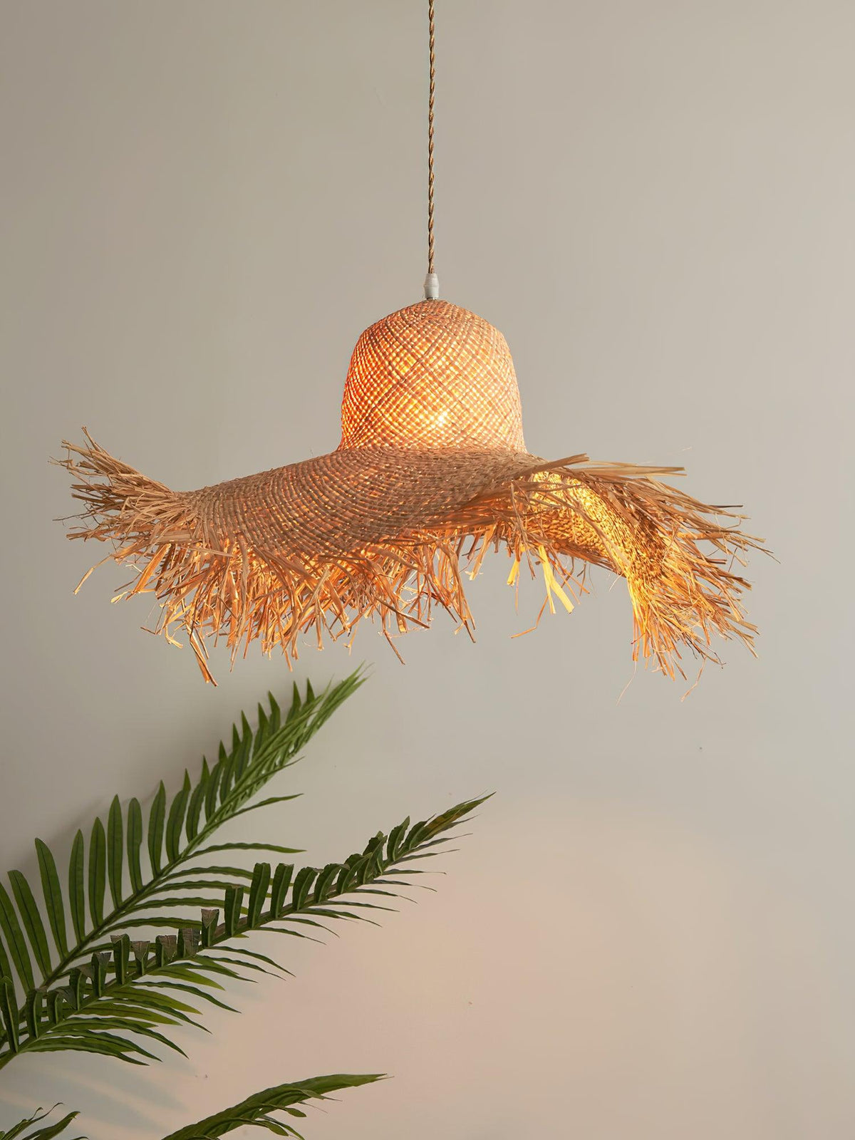 Pendant Light | Natural Rattan & Straw-Hat Design | Adjustable 150 cm Cable