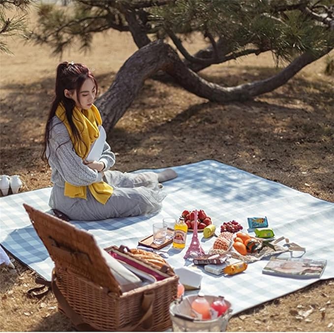 Picnic Blanket | Waterproof & Foam-Padded | Foldable With PU Leather Strap