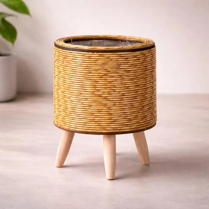 Plant Pot | Woven Look & Wooden Feet