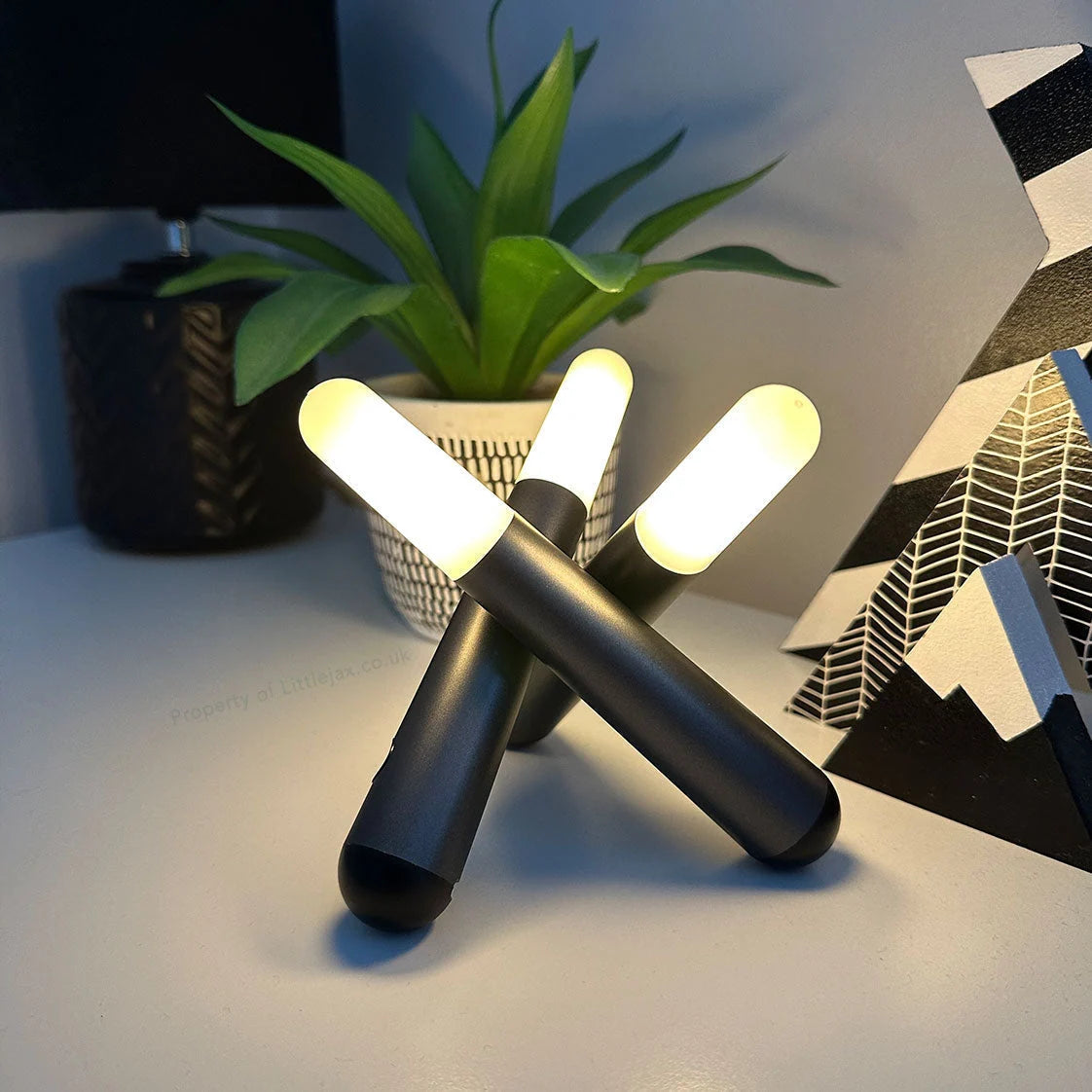 Table Lamp | Adjustable Three-Head & Wireless Rechargeable