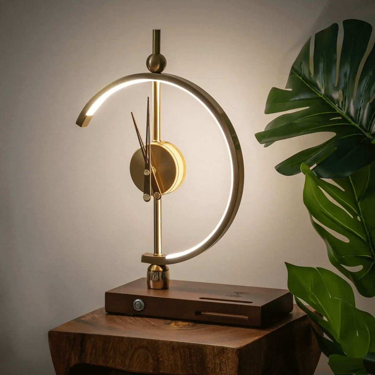 Table Lamp | Wireless Charging & Clock | Maple Wood & Metal
