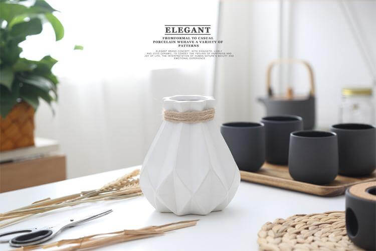 Table Vase | Matte Diamond Texture & Porcelain Ceramic | Small