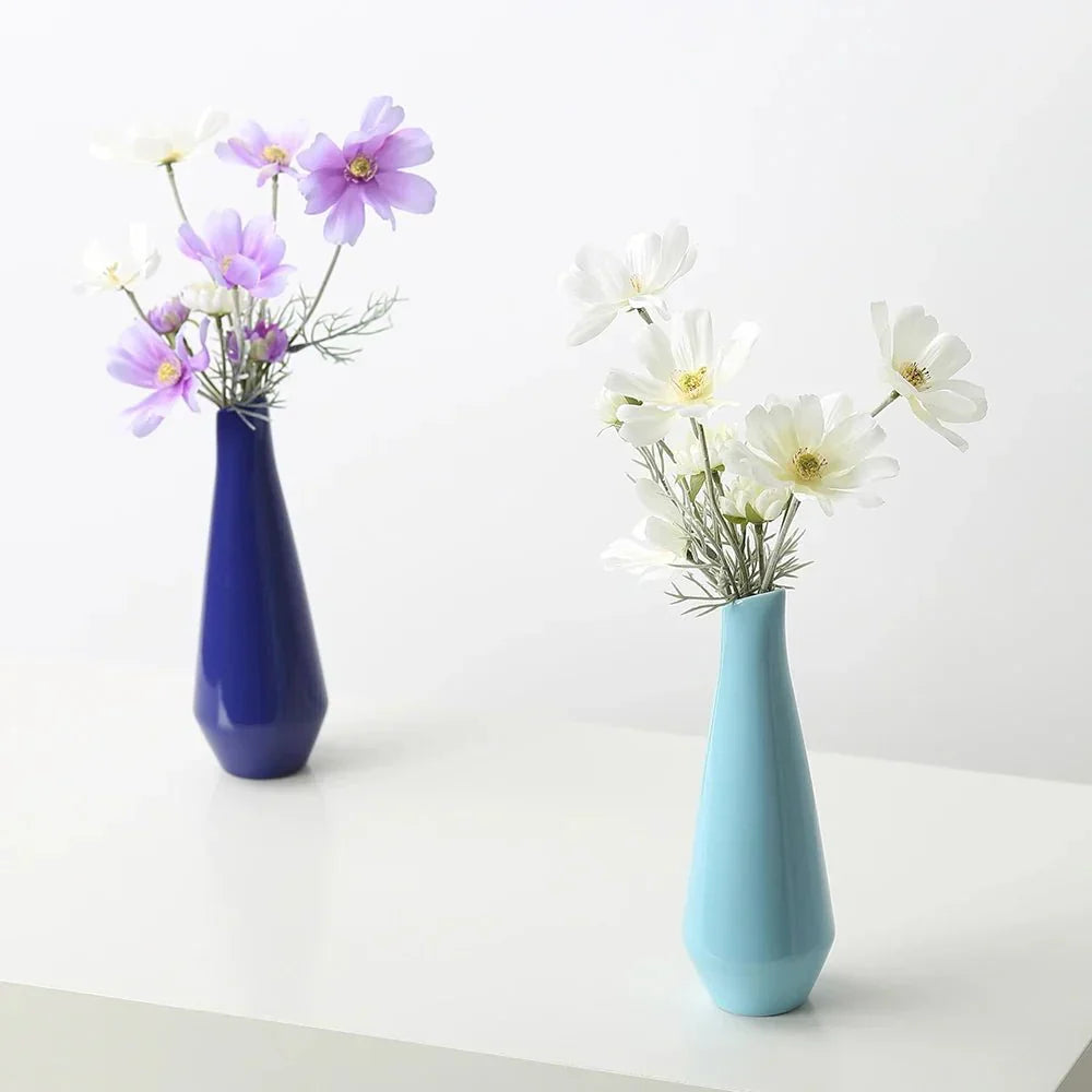Table Vase | Porcelain & Bright Solid Colour | 21 x 7 cm