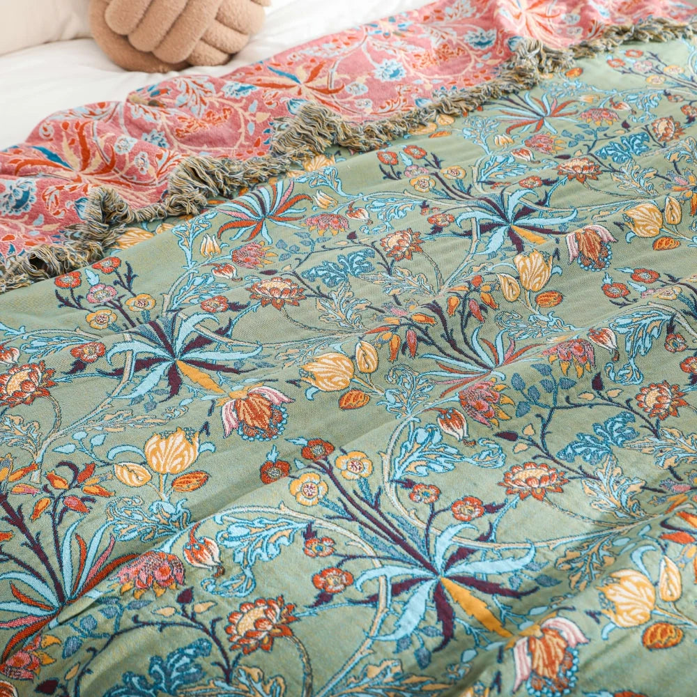 Throw Bedspread | 100% Cotton Reversible Jacquard Floral & Tassels | 79 x 90.5 in