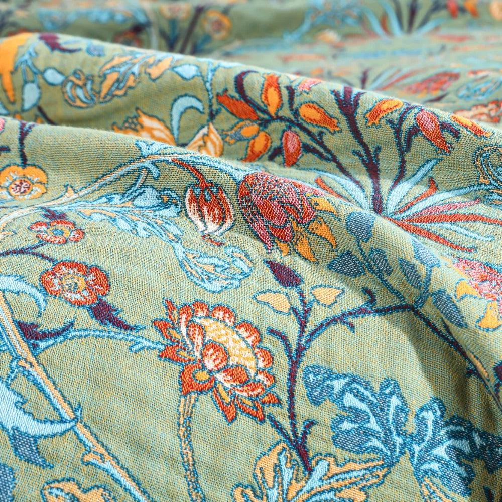 Throw Bedspread | Reversible Jacquard Floral Cotton | 79 x 90.5 in