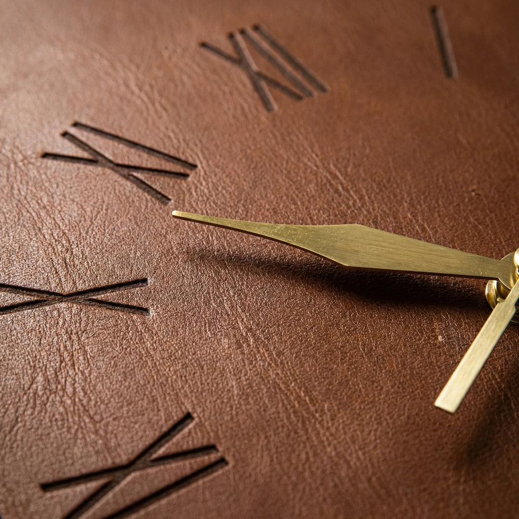 Wall Clock | Handbag Silhouette & Silent Quartz Movement