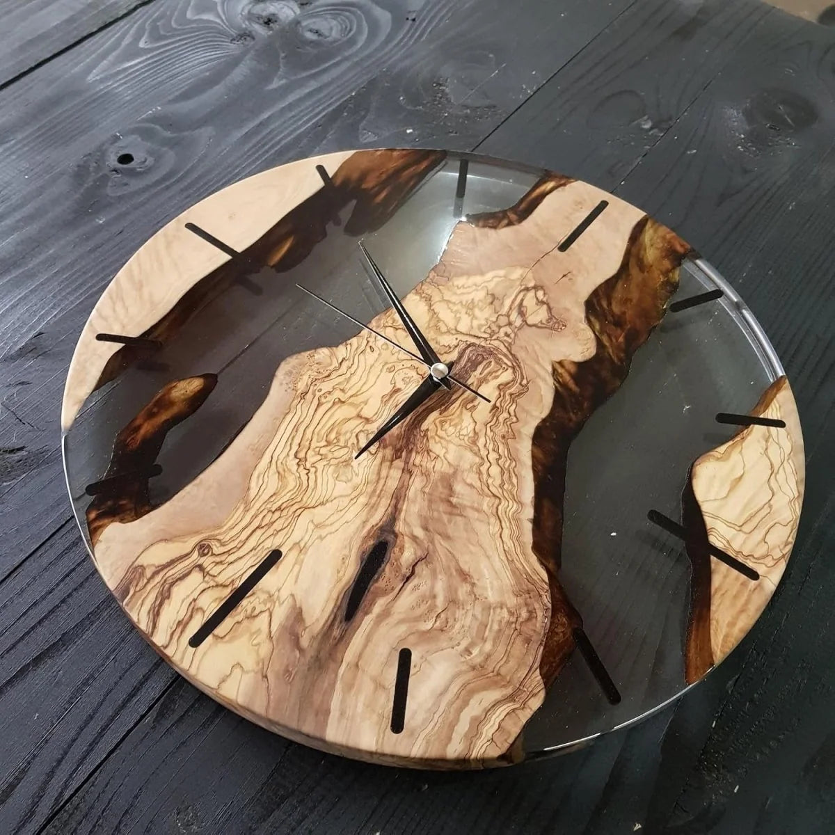 Wall Clock | Natural Wood & Silent Quartz | Round 31 cm