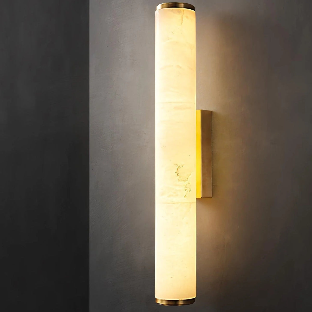 Wall Lamp | Dimmable Brass & Alabaster