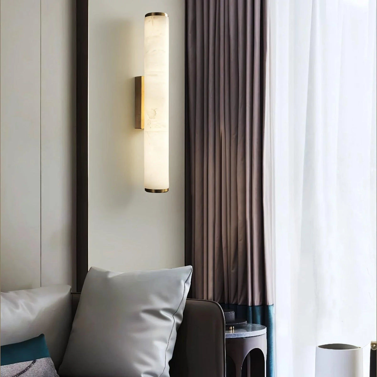 Wall Lamp | Dimmable Brass & Alabaster